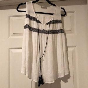 Sleeveless blouse